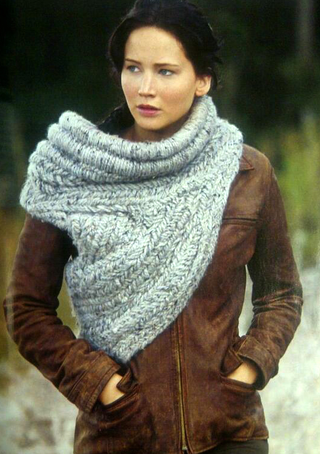 Illustration for article titled Knit your own Katniss cowl!